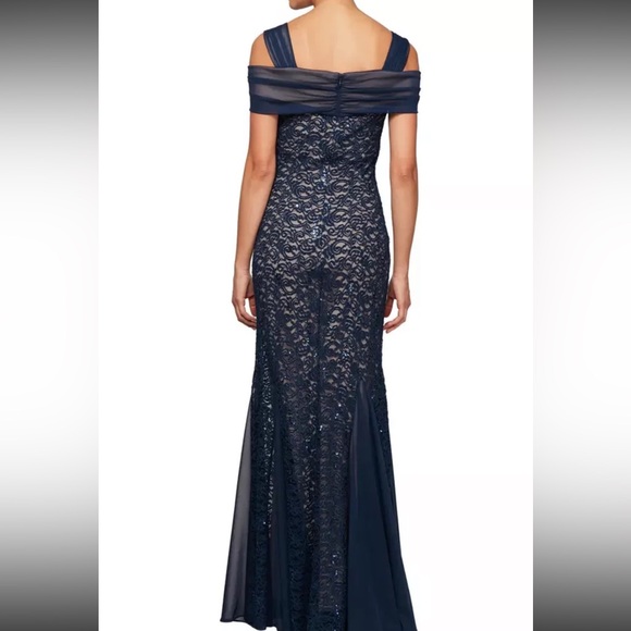 Alex Evenings Navy Blue Lace Cold Shoulder Fit & Flare Evening Gown
Sz 12 new - Picture 2 of 6
